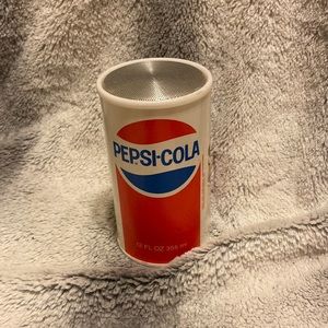 Vintage Pepsi portable radio